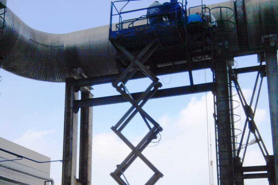 烟气净化过程中，下游的MP3用于检查净化效率，烟囱处的MP4用于监测限值合规性，也可作为在线监测设备失效时的临时替代。