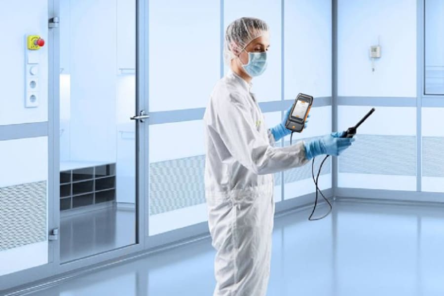 测量洁净室的温度和湿度