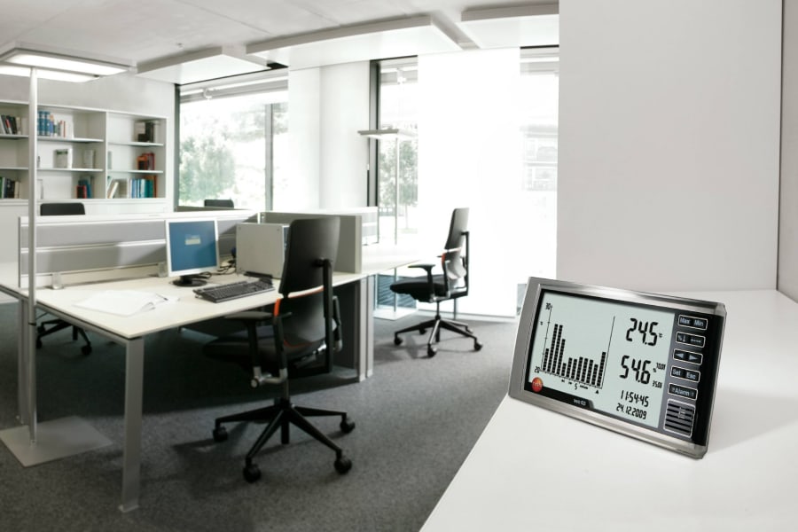 用于监测温度和湿度的温湿度计