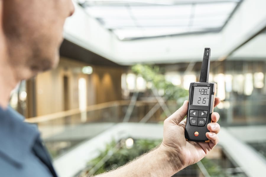 房间内的空气湿度