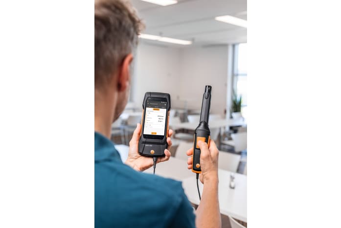 testo 400 IAQ and comfort kit with tripod