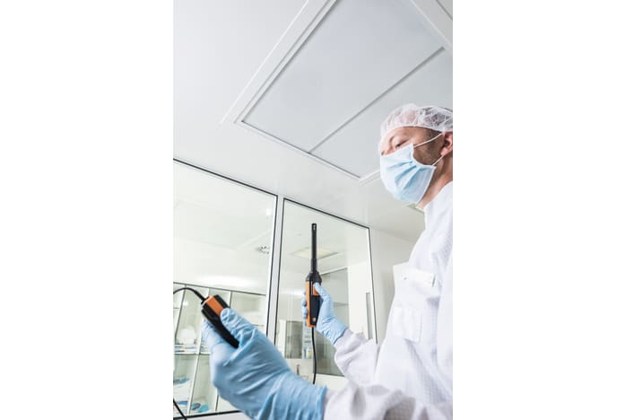 Humidity  measurements in cleanrooms with high-precision humidity probe and testo 440