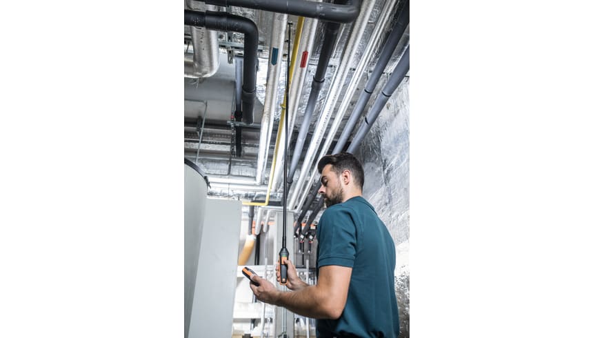 Volumetric flow measurement in ventilation ducts with hot wire probe and testo 440