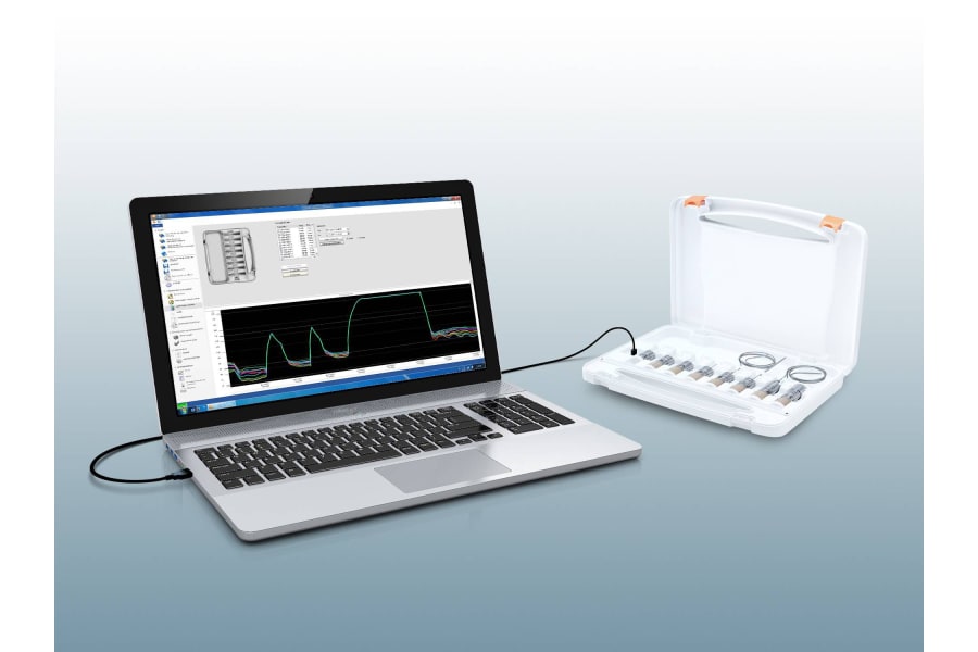 操作直观：专业软件